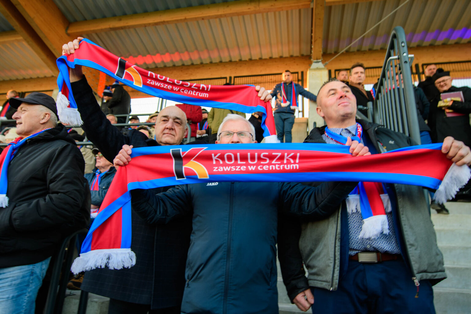 Otwarcie stadionu KKS Koluszki fot Sebastian Szwajkowski 2