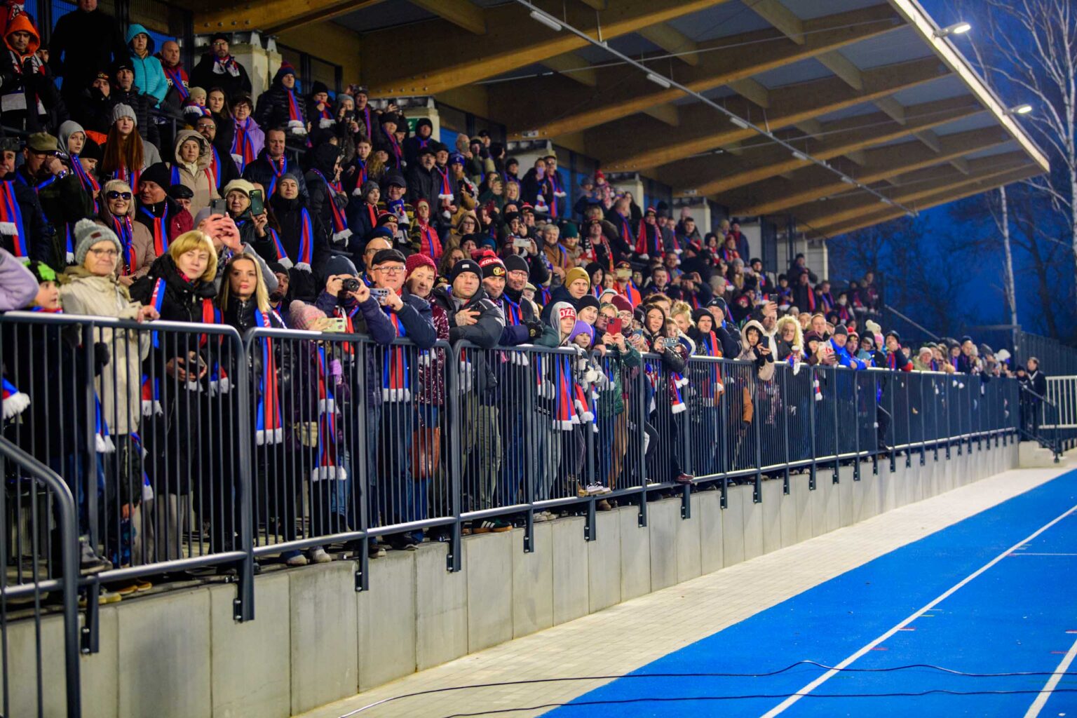 Otwarcie stadionu KKS Koluszki fot Sebastian Szwajkowski 43