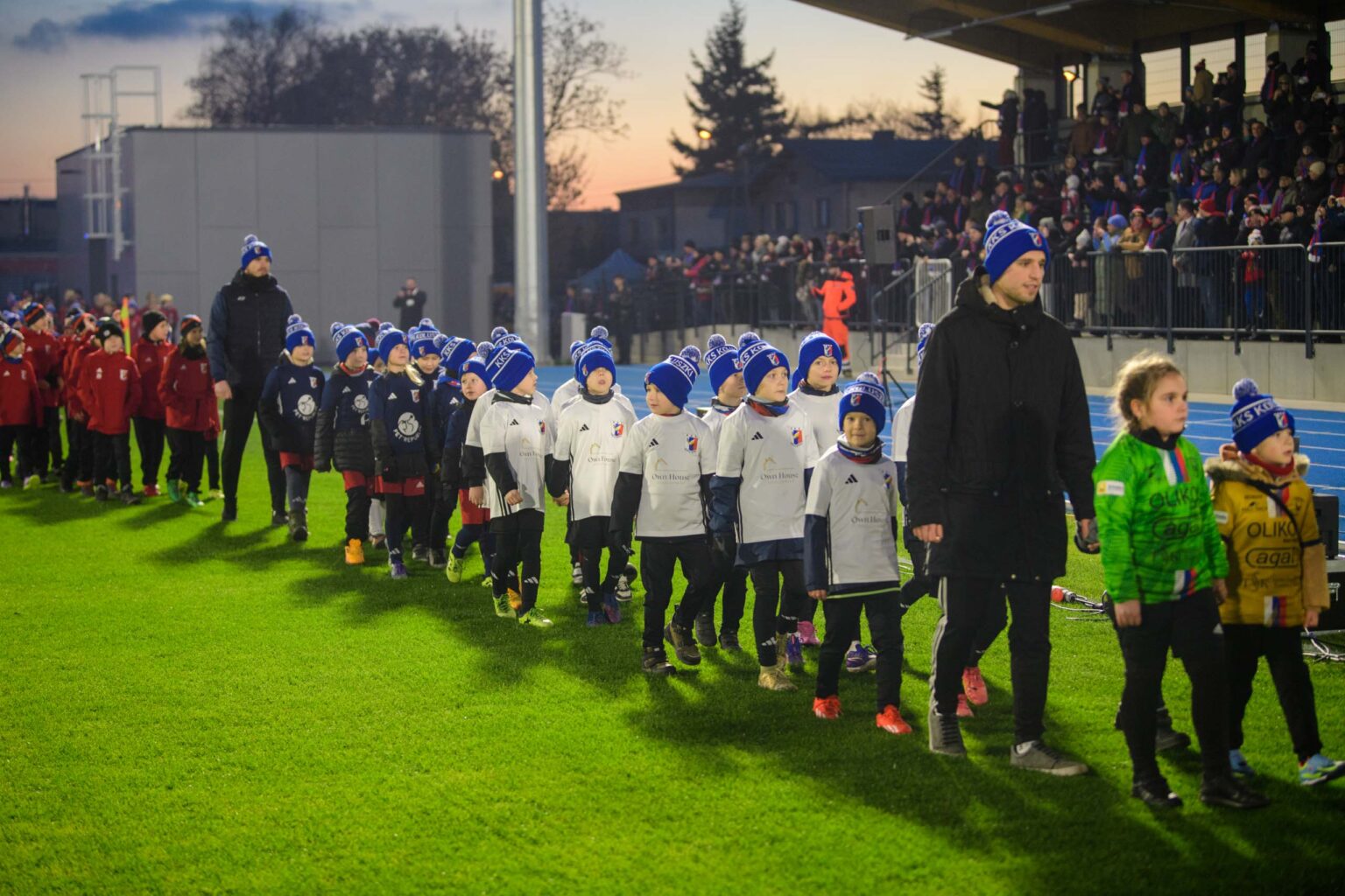 Otwarcie stadionu KKS Koluszki fot Sebastian Szwajkowski 44