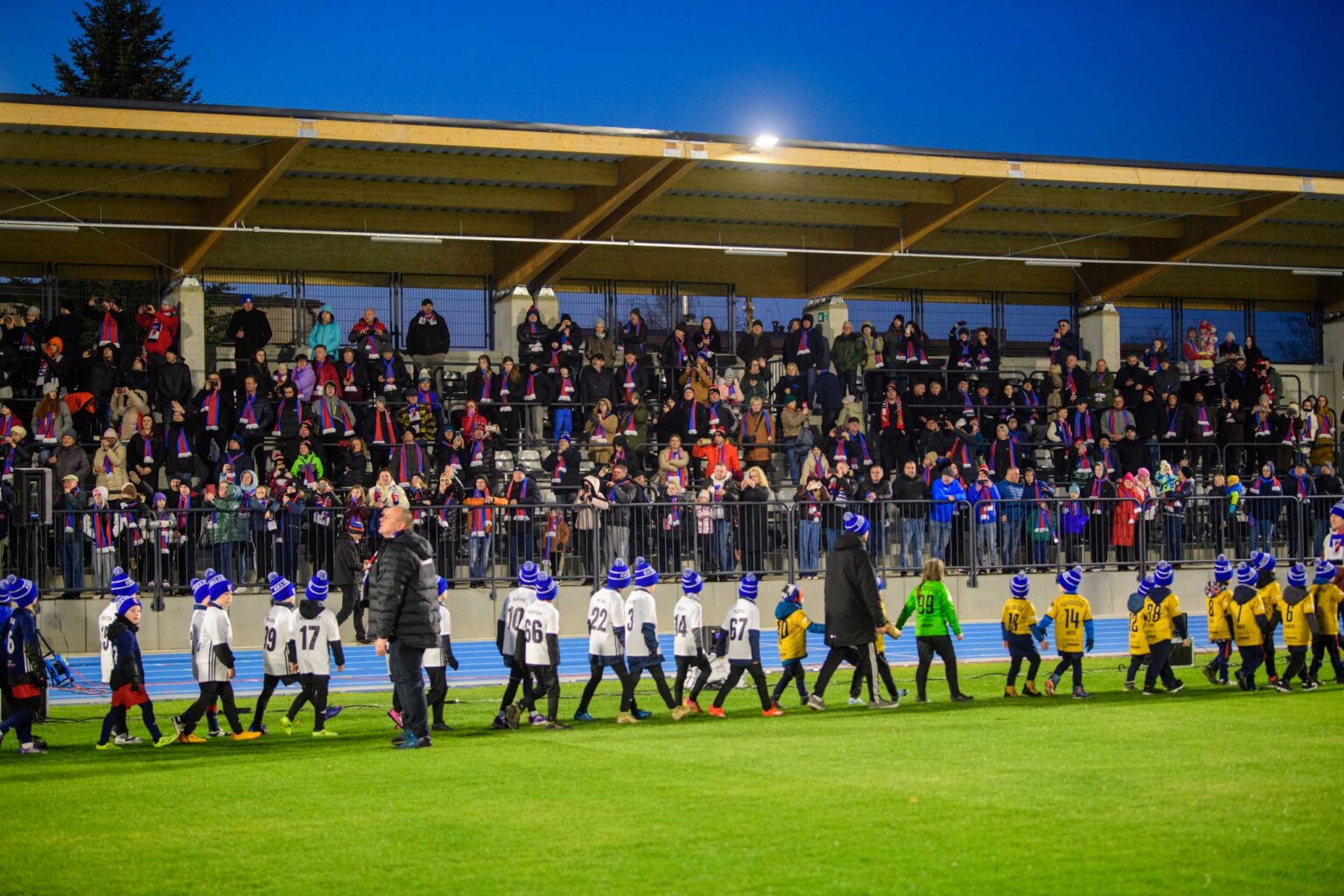 Otwarcie stadionu KKS Koluszki fot Sebastian Szwajkowski 47