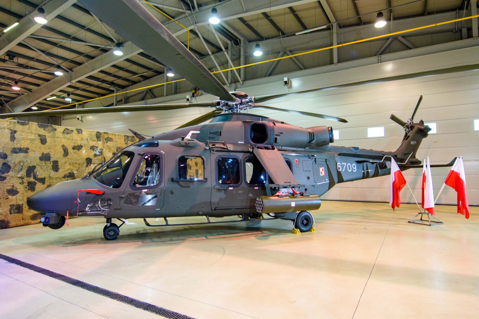 Pierwszy polski AW149 w bazie w Glinniku fot Sebastian Szwajkowski_2 Pierwszy polski AW149 w bazie w Glinniku fot Sebastian Szwajkowski 2