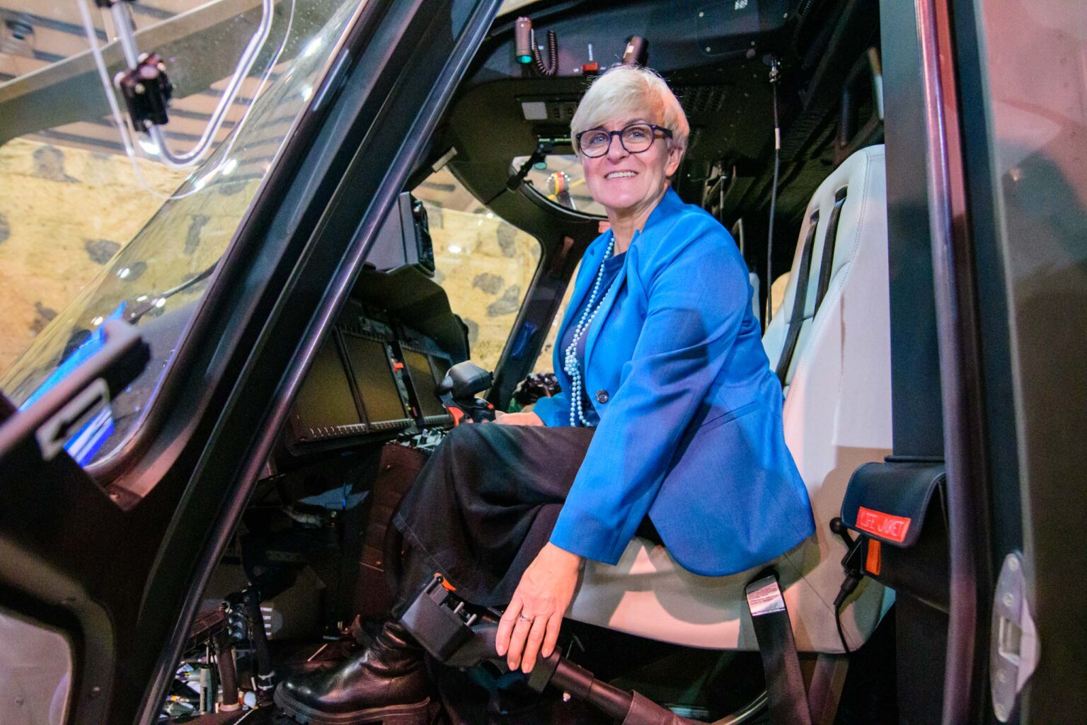Pierwszy polski AW149 w bazie w Glinniku fot Sebastian Szwajkowski 22