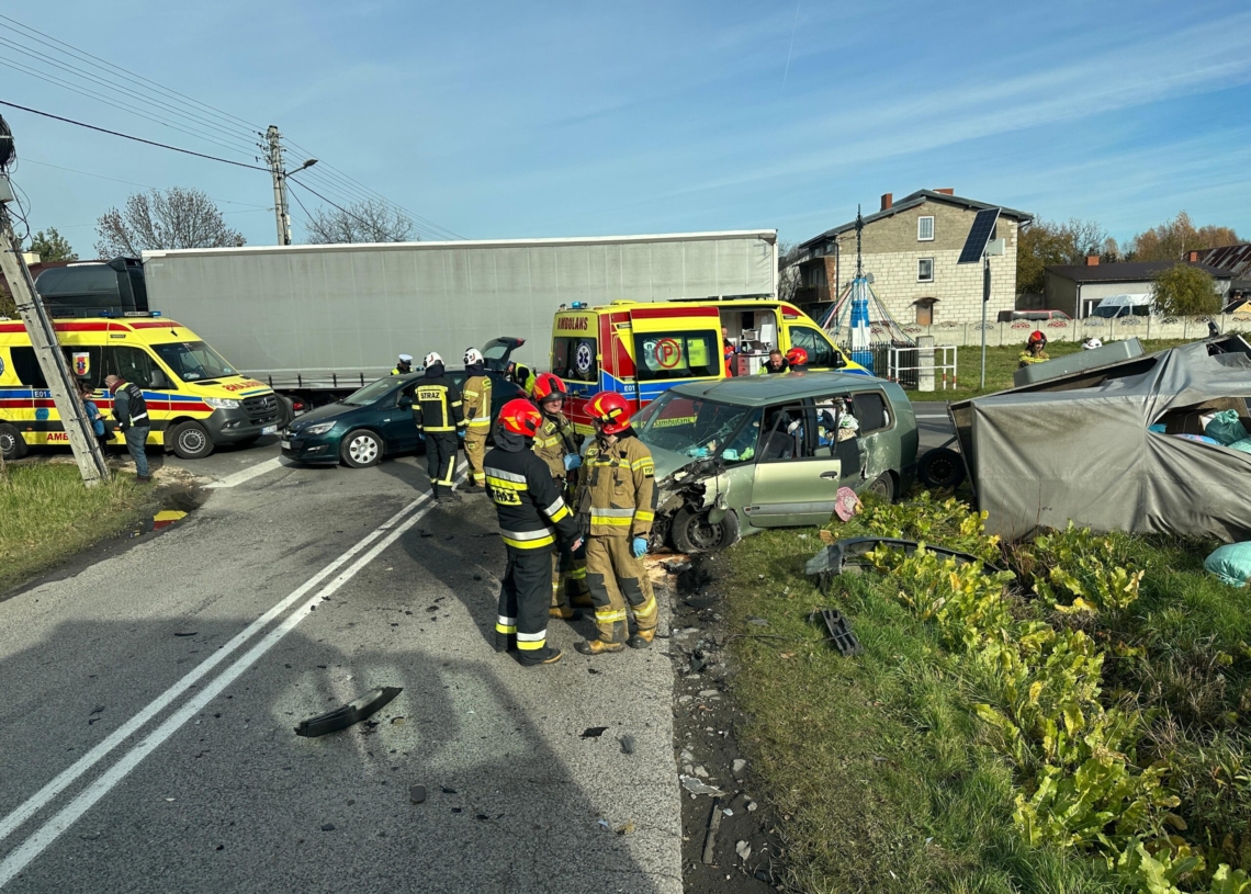 Zderzenie osobówek w powiecie radomszczańskim. 4 osoby ranne