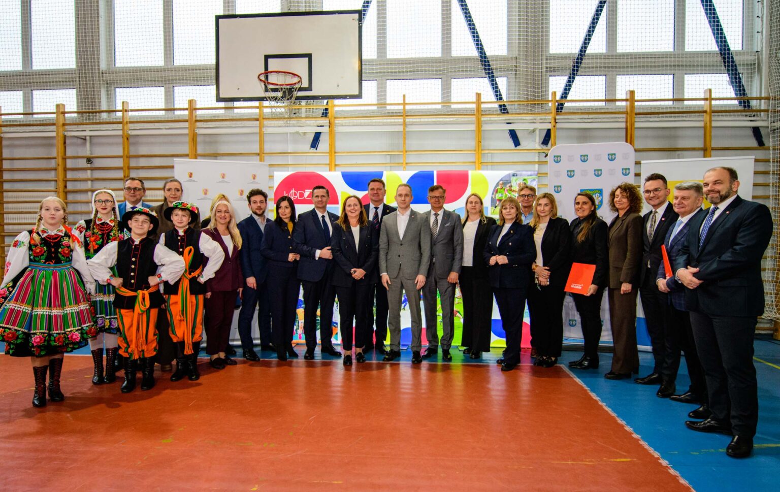 Wizyta ministra sportu w Łowiczu fot Sebastian Szwajkowski_3 Wizyta ministra sportu w Lowiczu fot Sebastian Szwajkowski 3