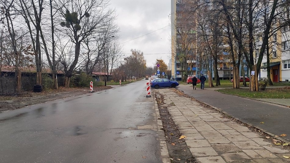 Skończy się rozjeżdżanie chodników na ulicy Bartoka? Rozpoczął się remont na Widzewie 1 Skończy się rozjeżdżanie chodników na ulicy Bartoka? Rozpoczął się remont na Widzewie