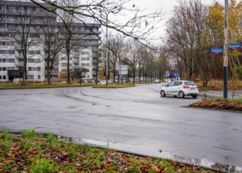 Mieszkańcy Radiostacji chcą zmian na Konstytucyjnej. Chodzi o parkowanie