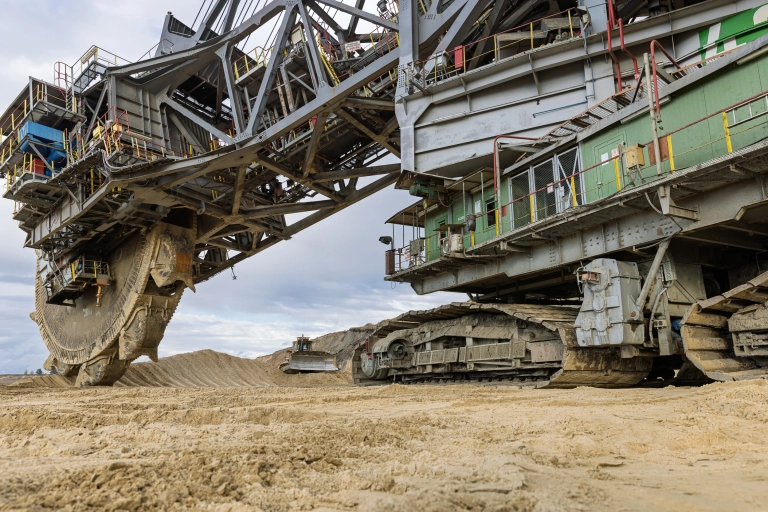 Była legendą kopalni w Bełchatowie. Koparka K-42 odchodzi na emeryturę