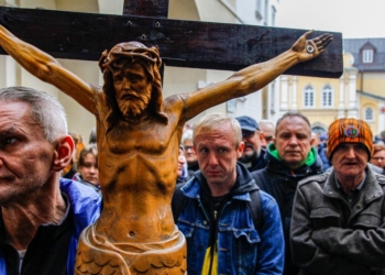 XX Pielgrzymka Osób Bezdomnych na Jasną Górę - osoby w kryzysie bezdomności wyruszą ponownie z okazji Światowego Dnia Ubogich 5 XVII Pielgrzymka Osób Bezdomnych na Jasną Górę, fot. Caritas Polska
