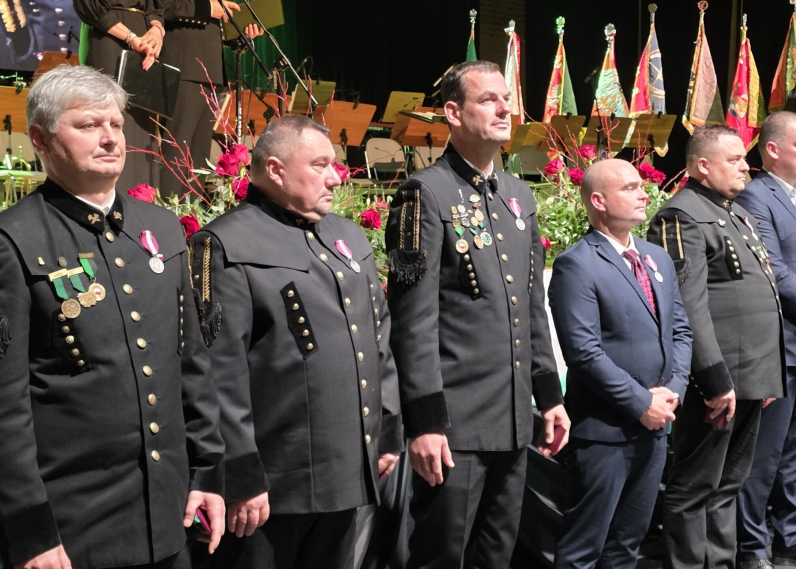 Barbórka 2025. Bełchatowianie świętują z górnikami i zastanawiają się nad przyszłością