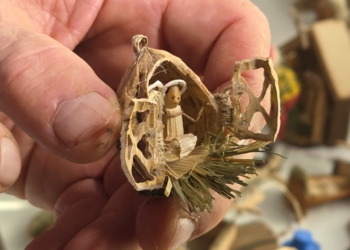 Miniaturowe szopki z naturalnych surowców