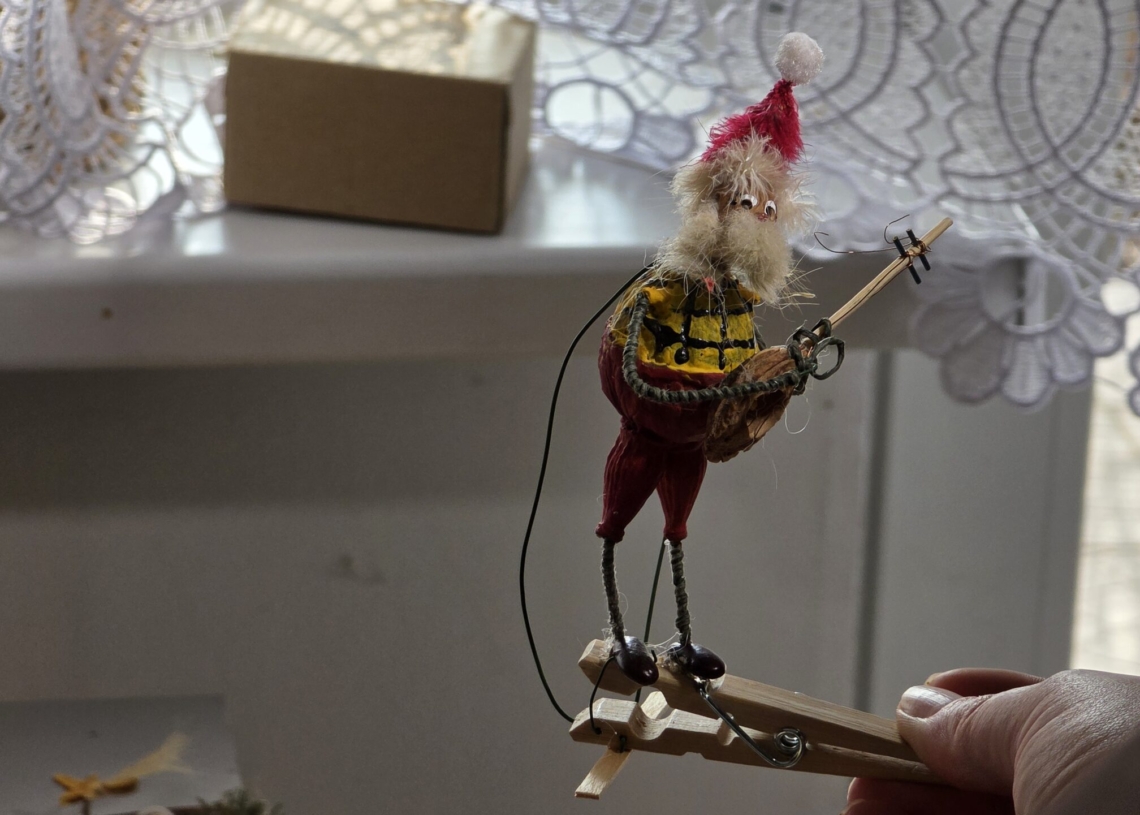 Miniaturowe szopki z naturalnych surowców