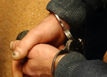 Nożownik z Piwnej w rękach policji. Do brutalnego zabójstwa doszło 26 lat temu