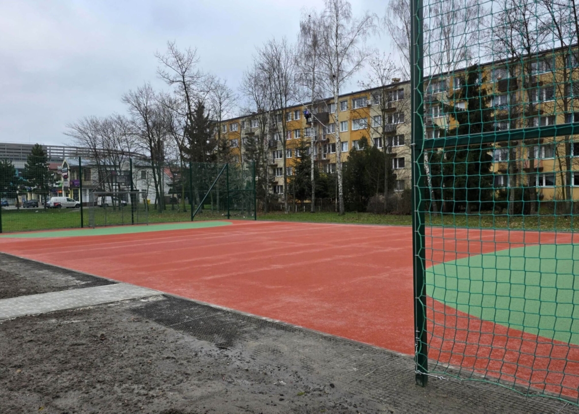 Nowe boisko na jednym z osiedli w Piotrkowie Trybunalskim