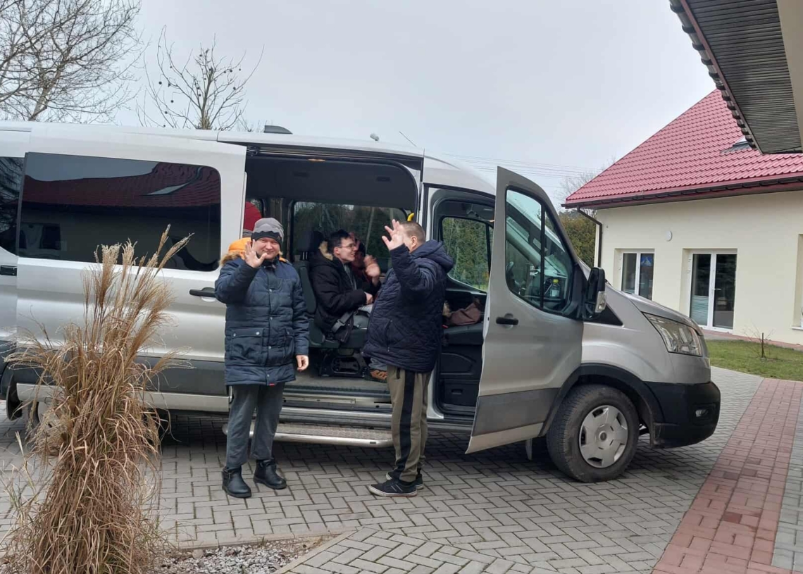Zgierz: mikrobusy wspomogą osoby z niepełnosprawnością intelektualną. "To naprawdę wyrównuje szanse"