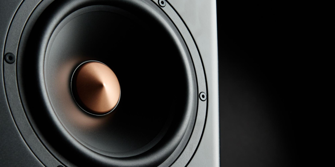 Nagłośnienie instalacyjne – jak dobrać system audio do różnych typów przestrzeni? 1 Nagłośnienie instalacyjne – jak dobrać system audio do różnych typów przestrzeni?