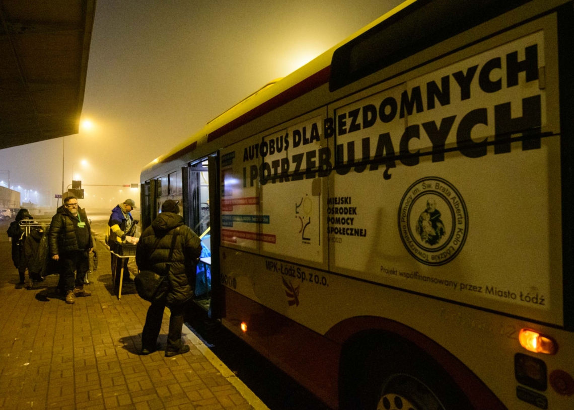 Autobus dla bezdomnych i potrzebujących | 2025-12-01