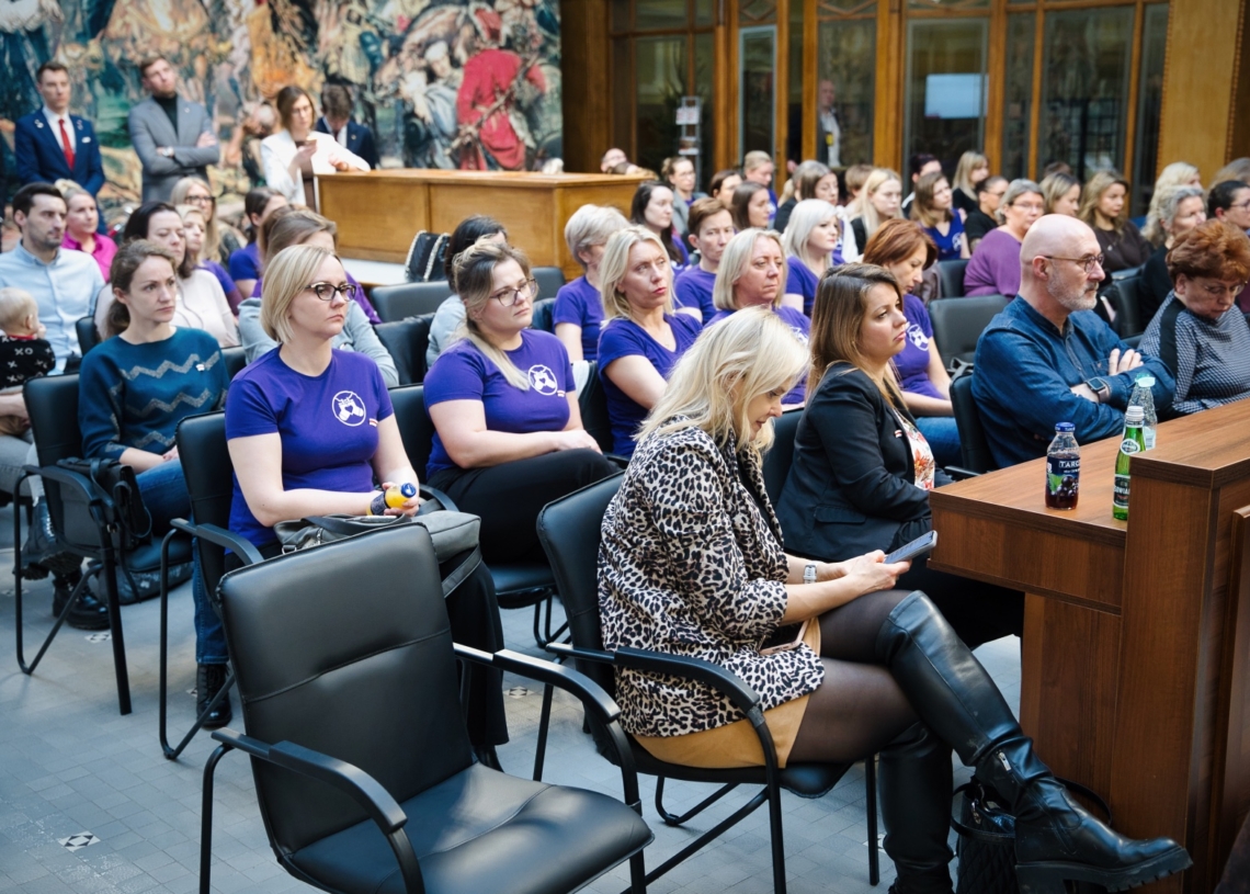 Co dalej z porodówką w Szpitalu Madurowicza? Trwa debata radnych, pracowników, dyrekcji i związków zawodowych