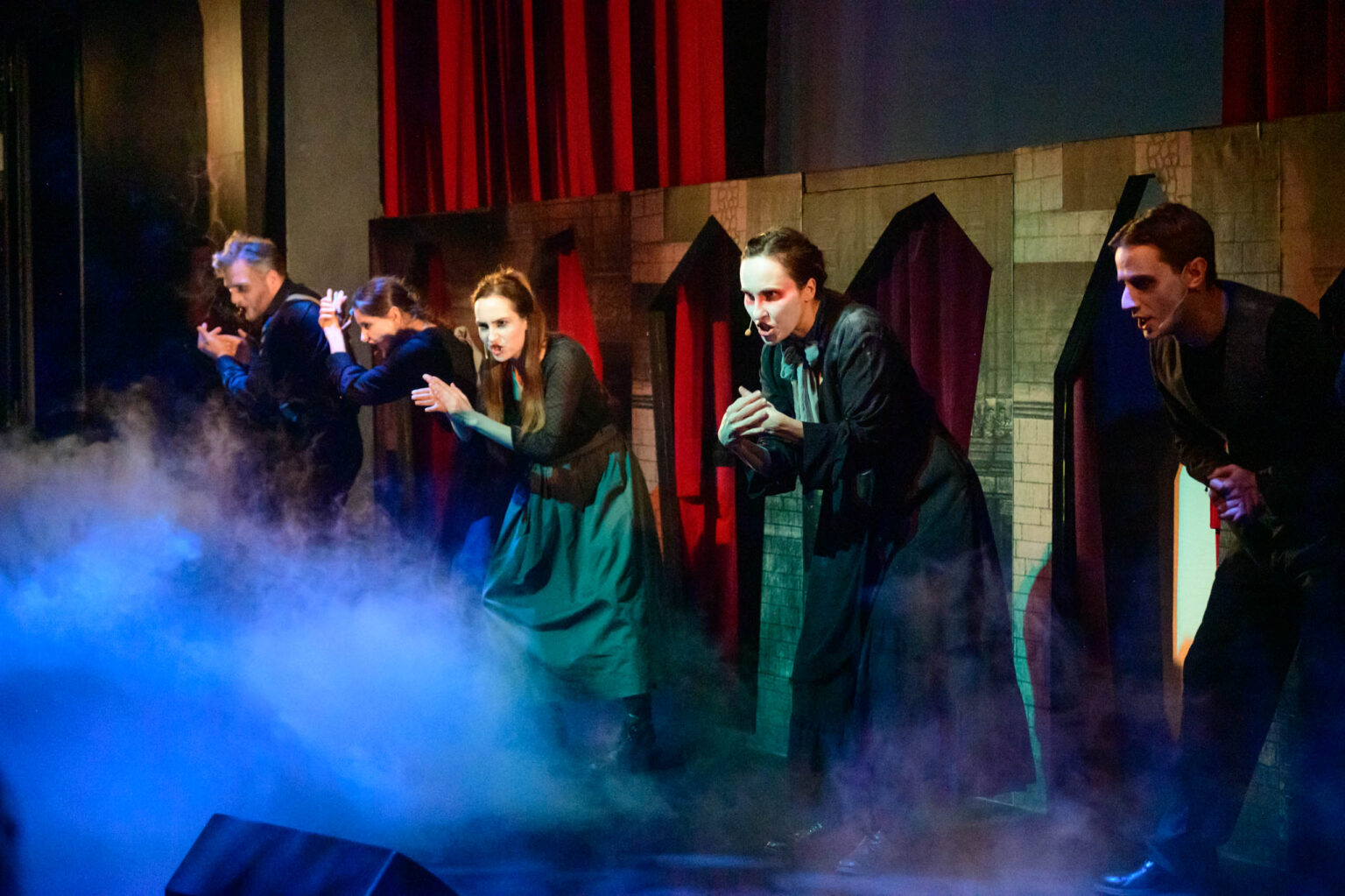 Gwiazdka Radia Lodz i przyjaciol w Teatrze Arlekin fot Sebastian Szwajkowski 6