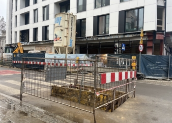 Deweloperska samowolka na Wólczańskiej? Tak twierdzi miasto, inne zdanie ma wykonawca
