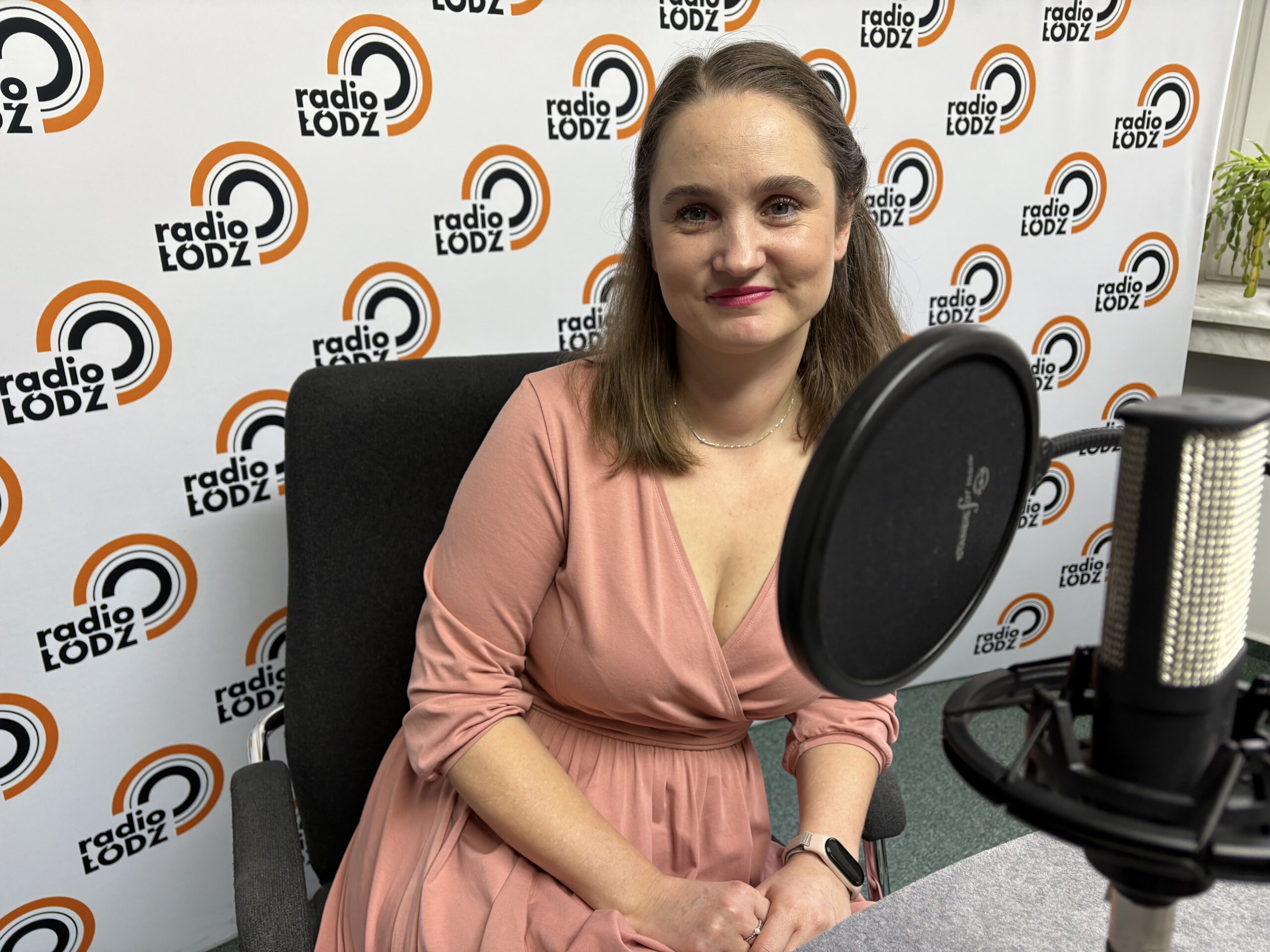 Po dobrej stronie mocy | Coraz więcej dzieci czeka na rodzinę [PODCAST]