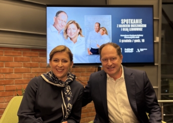 Były ambasdor USA z przedsiębiorczynią Olgą Leonowicz w łódzkim EC1. Promował krajowe partnerstwo