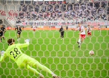 Remis z liderem na Stadionie Króla. ŁKS Łódź - Wisła Kraków 1:1 [ZDJĘCIA]