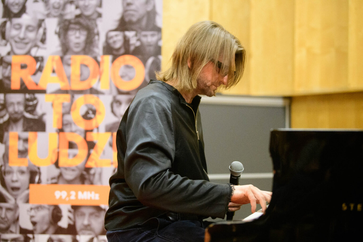 Leszek Mozdzer w Radiu Lodz fot Sebastian Szwajkowski 34