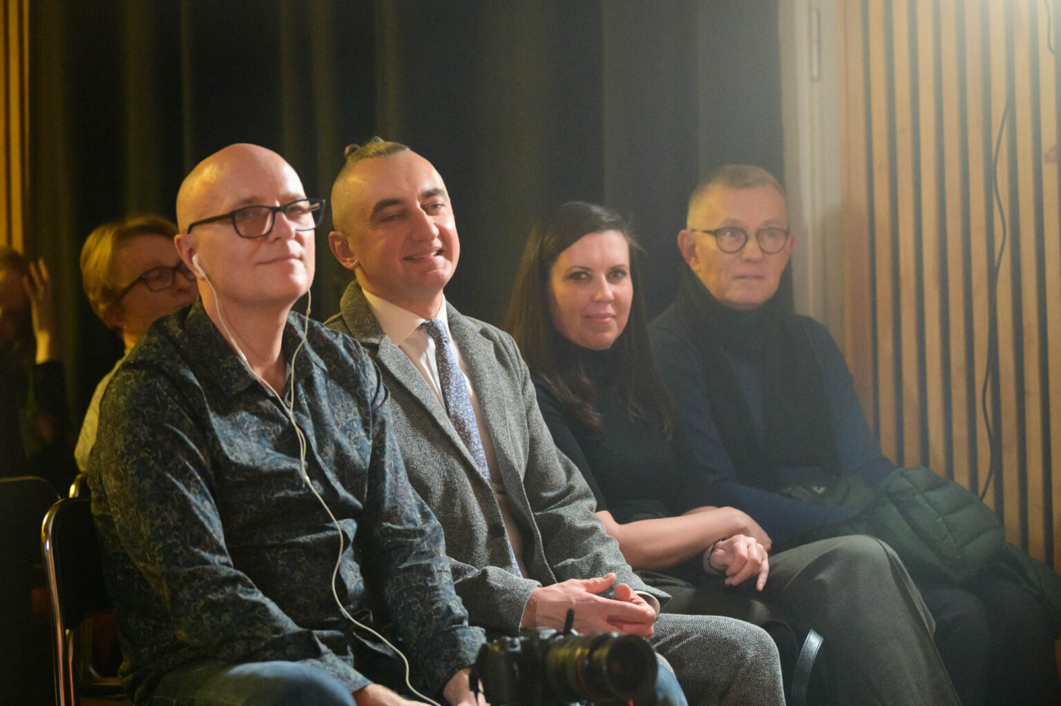 Podworka Piotrkowskiej spotkanie Piotra Bielawskiego z Joanna Orzechowska fot Sebastian Szwajkowski 7