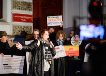Lokatorzy zrewitalizowanych kamienic protestują przeciw podwyżkom czynszu