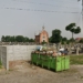 Lokalny konflikt w Wartkowicach. Proboszcz nagrywa i publikuje wizerunki osób zaśmiecających cmentarz/fot. Google Street View (zdjęcie ilustracyjne)