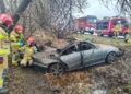 22-latek dachował BMW na DK74. 3 osoby ranne
