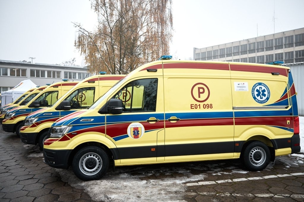 Więcej zespołów ratownictwa medycznego w Łódzkiem. Sprawdź, ile ich będzie w 2026 roku 1 Więcej zespołów ratownictwa medycznego w Łódzkiem