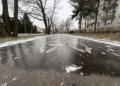 Ślisko w Łodzi i regionie. Kolejki na SOR-ach: "liczby są dramatyczne" 3 Na drogach i chodnikach w regionie nadal niebezpiecznie, fot. J. Jędrzejewski