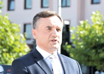 Jest decyzja rawskiego sądu. Nieruchomości Zbigniewa Ziobry zostały obciążone przymusową hipoteką