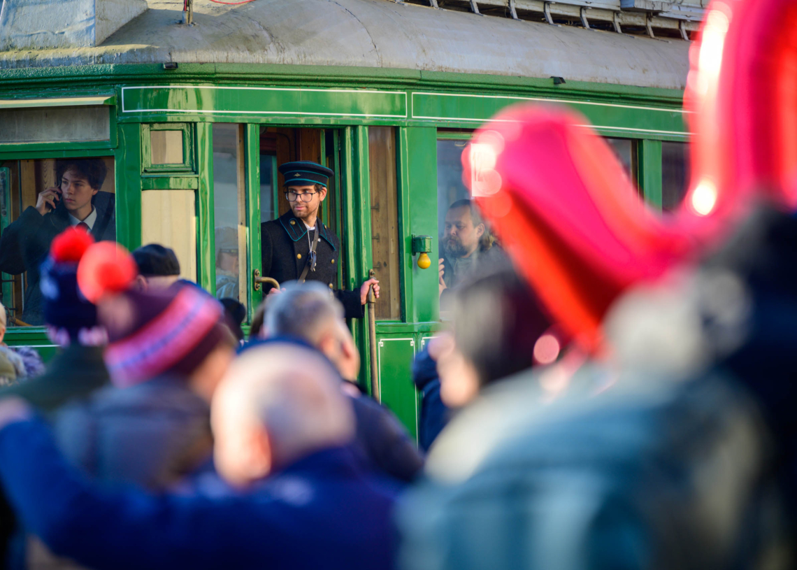 125 lat tramwajów w Pabianicach. Parada zabytkowych pojazdów i miejska duma [ZDJĘCIA]