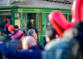 125 lat tramwajów w Pabianicach. Parada zabytkowych pojazdów i miejska duma [ZDJĘCIA]