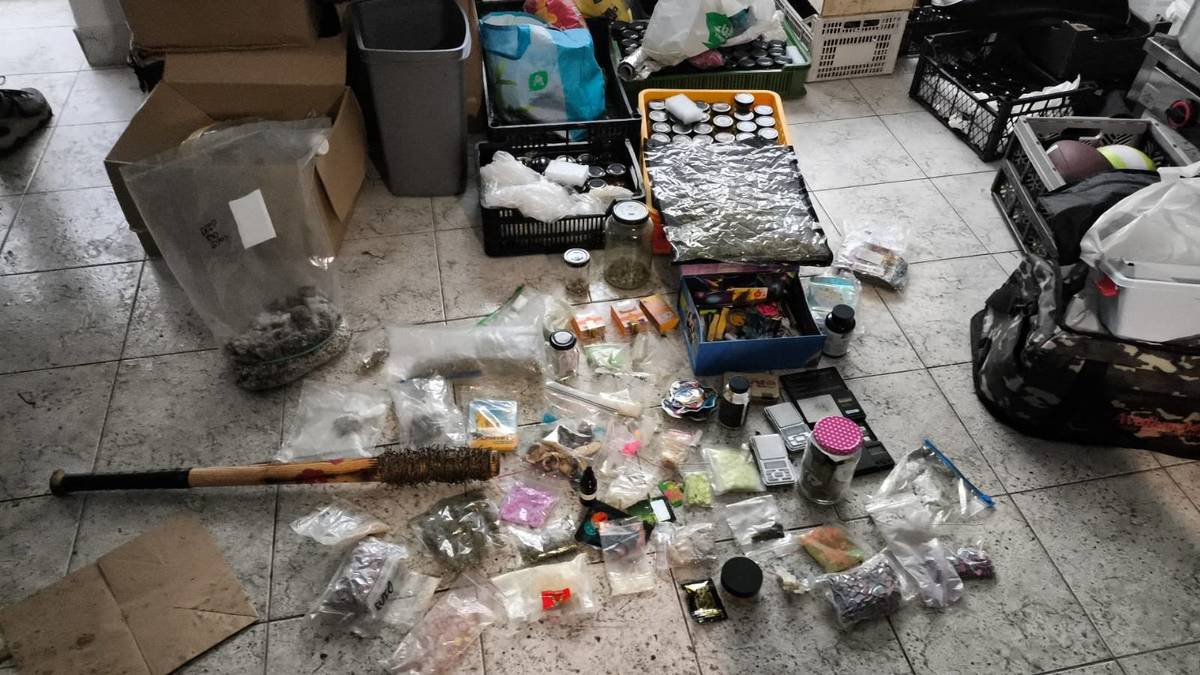 Policjanci złapali handlarza narkotyków na gorącym uczynku. Grozi mu 10 lat więzienia [WIDEO]