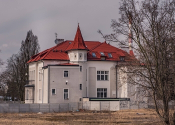 Łódzki zabytek na sprzedaż. Miliony za willę Karola Buhle