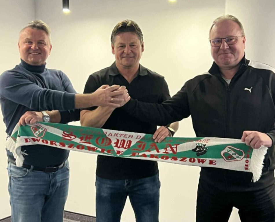 Były reprezentant Polski trenerem w A-Klasie. LKS Słowian Dworszowice „odpalił” petardę 1 Były reprezentant Polski trenerem w A-Klasie. LKS Słowian Dworszowice „odpalił” petardę