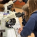 Noc biologów na Uniwersytecie Łódzkim. Moc warsztatów i eksperymentów [ZDJĘCIA]