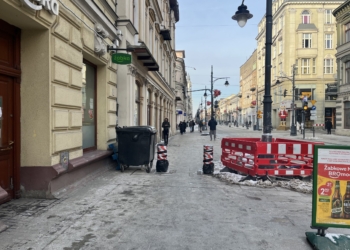 Słupki na Piotrkowskiej do poprawy. Magistrat ma uwagi do wykonawcy