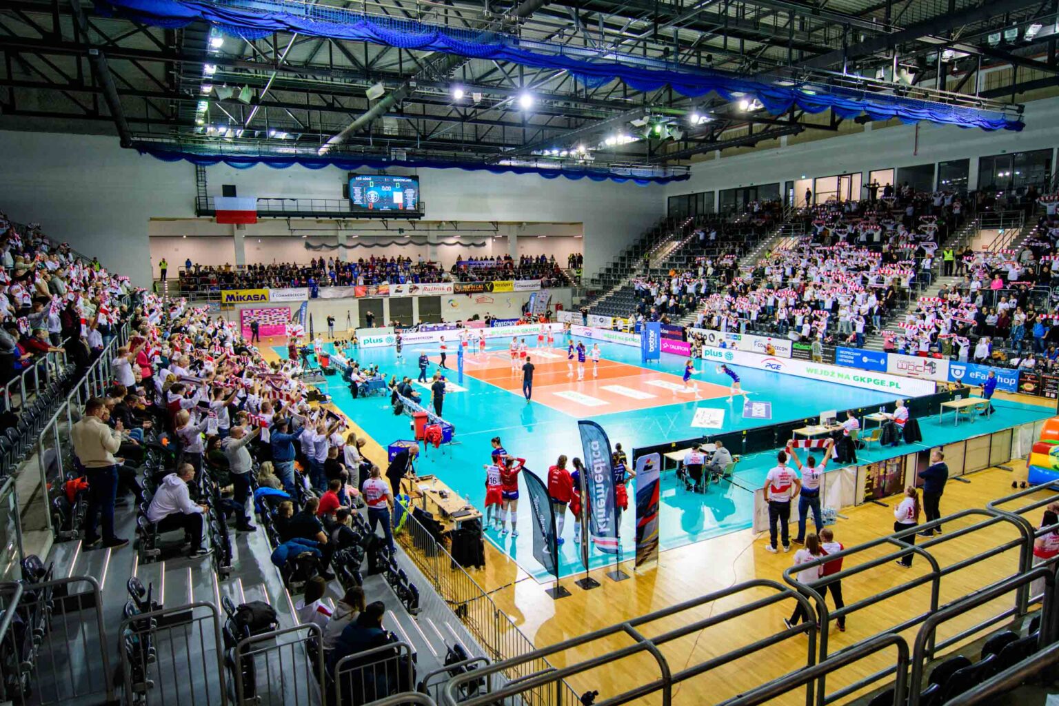 Puchar Polski Derby Lodzi LKS Commercecon vs Grot Budowlani fot Sebastian Szwajkowski