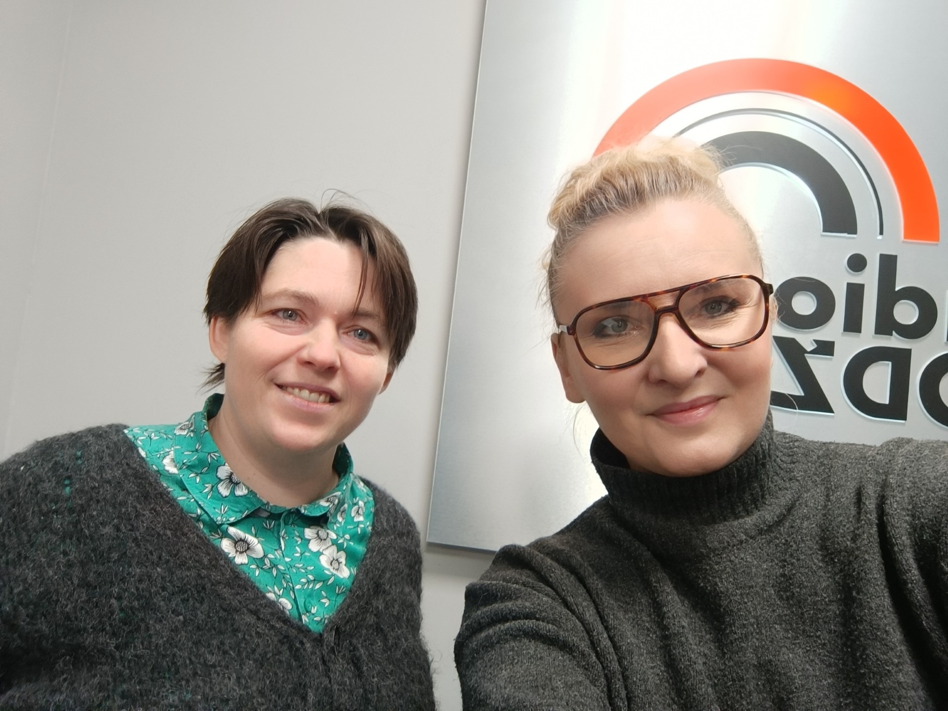 Nauczyciele szyją dobro dla WOŚP. Pożeracze Smutków Giganty odwiedzą 24 stycznia plenerowe studio RŁ