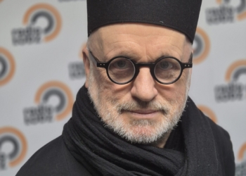 Woda nie tylko święcona. „Złote, ale skromne”. Religijny kicz w architekturze, sztuce i języku