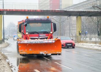 Ile samorządy wydają na odśnieżanie dróg?