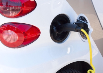 W Łodzi będzie trudniej naładować samochód elektryczny