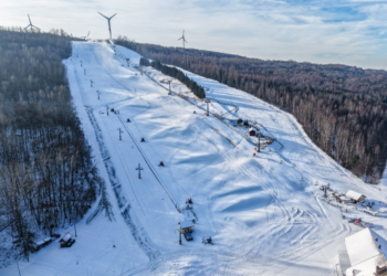 Góra Kamieńsk szykuje się na otwarcie dla narciarzy i snowboardzistów