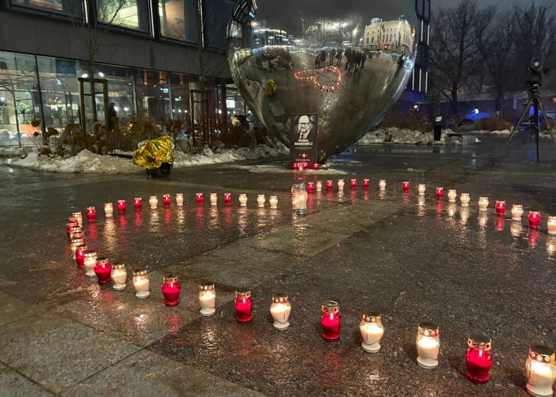 Łódź upamiętniła Pawła Adamowicza. Mija 7 lat od śmierci prezydenta Gdańska