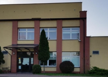 Nielegalne składowisko w gminie Zadzim na wokandzie. 58-latek miał składować blisko 30 ton śmieci
