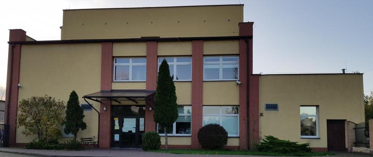 Nielegalne składowisko w gminie Zadzim na wokandzie. 58-latek miał składować blisko 30 ton śmieci